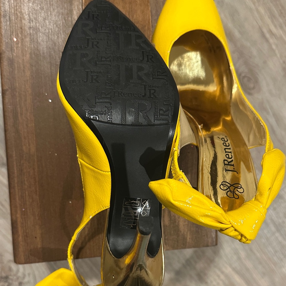 J.Renee Yellow Patent Pointed-Toe Slingback Pumps with Bow - Picture 6 of 6